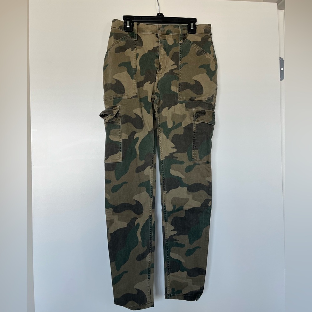 Hollister Camo High-Rise Super Skinny Pants
